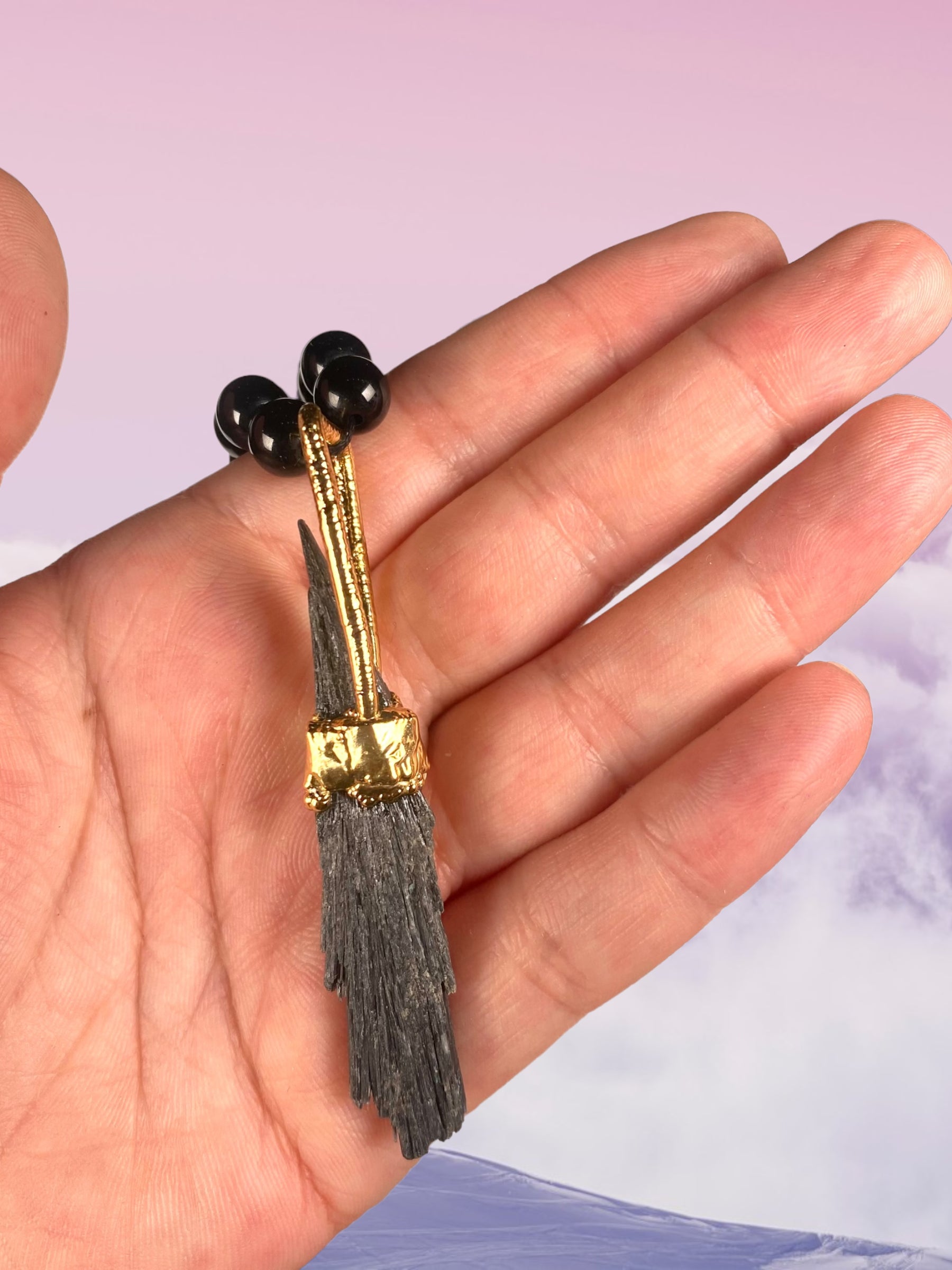 Collar Super Fly: Escoba de Bruja & Obsidiana